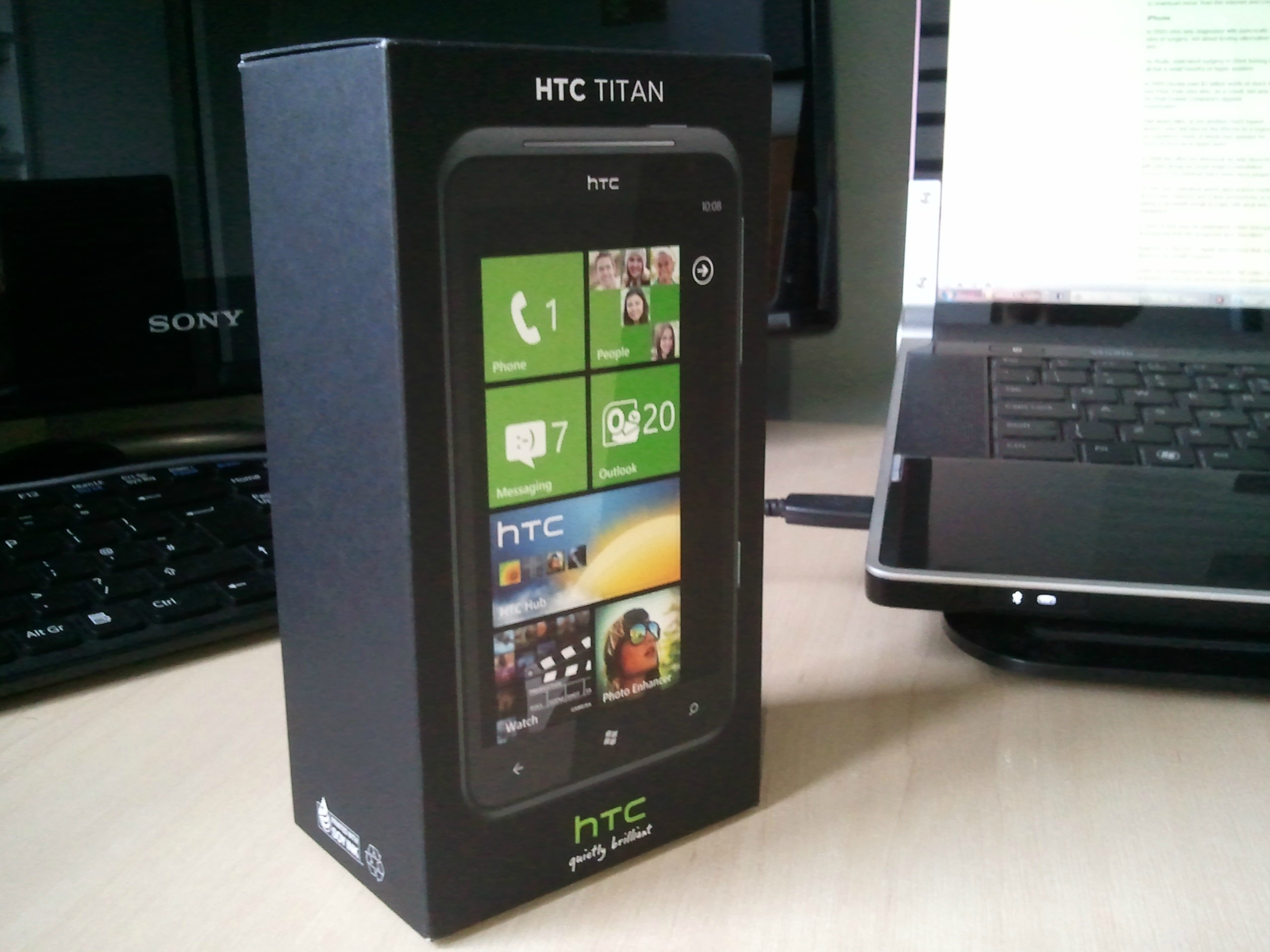 На данный момент, HTC Titan можно приобрести В заключение, что