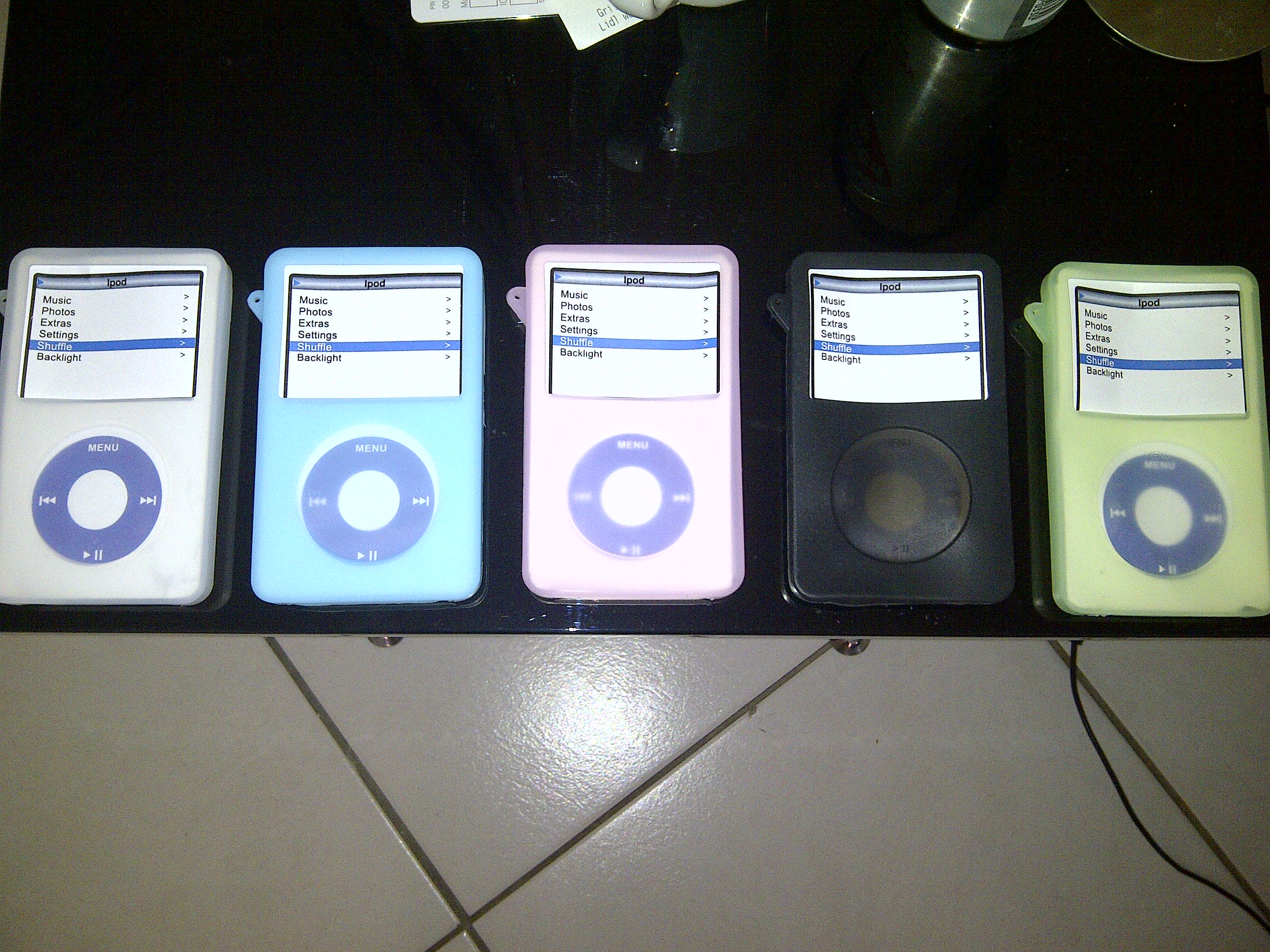 iPod classic siliconen hoesjes 200 stuks in 5 kleuren!!-ipod-hoesjes1-jpg