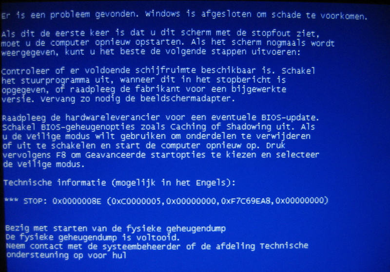 Blauw scherm bij opnieuw opstarten van windows-blauw_2-jpg