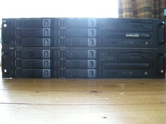 Chenbro 2U (6x) Hotswap servers-dscn1713-jpg