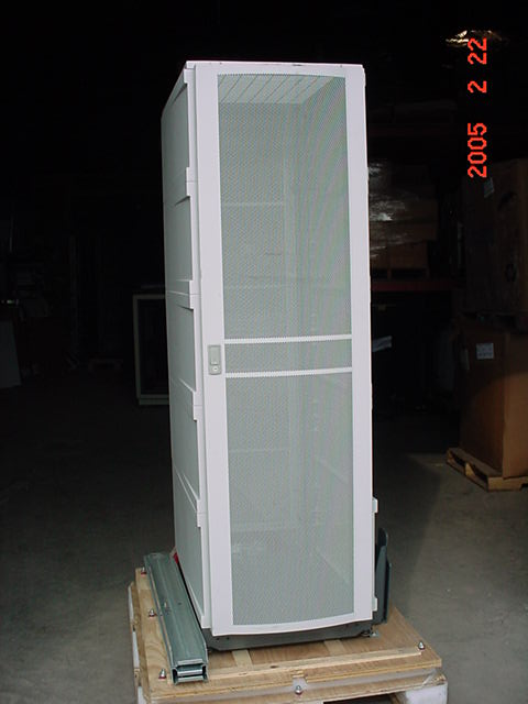 Partij servers Hp met Hp serverkast Getest-server-kast-jpg