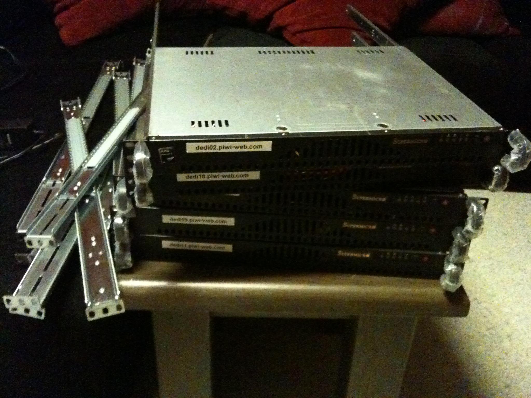 In de verkoop! Diverse servers-img_0130-jpg