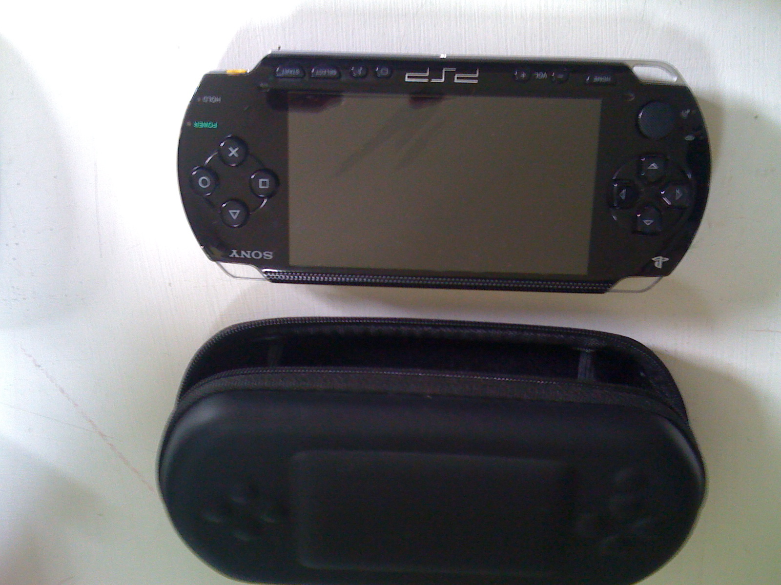 Omgebouwde PSP + hoes + houder + 4GB Mem + 5 games + 2 Films-img_0033-jpg
