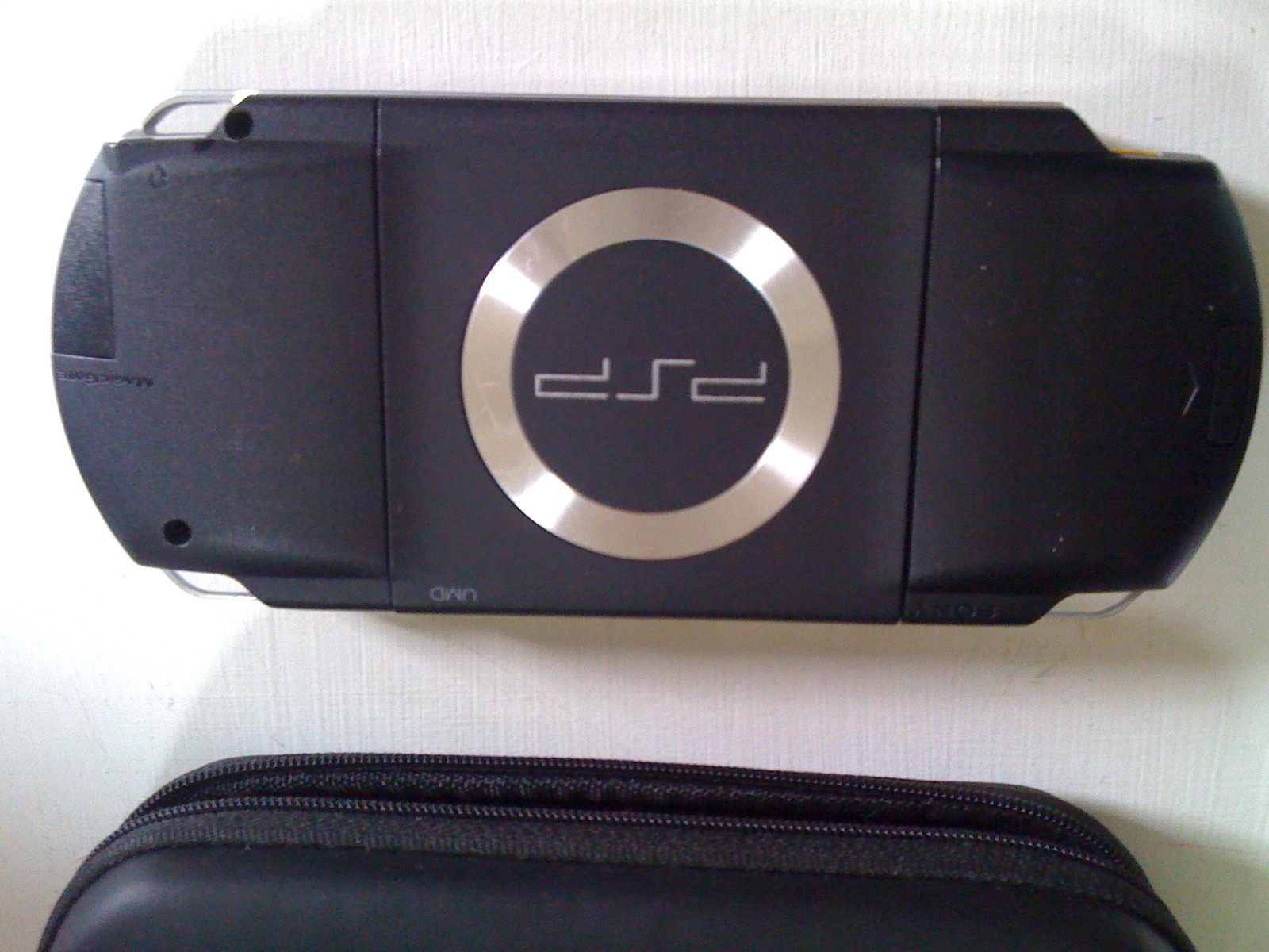 Omgebouwde PSP + hoes + houder + 4GB Mem + 5 games + 2 Films-img_0034-jpg