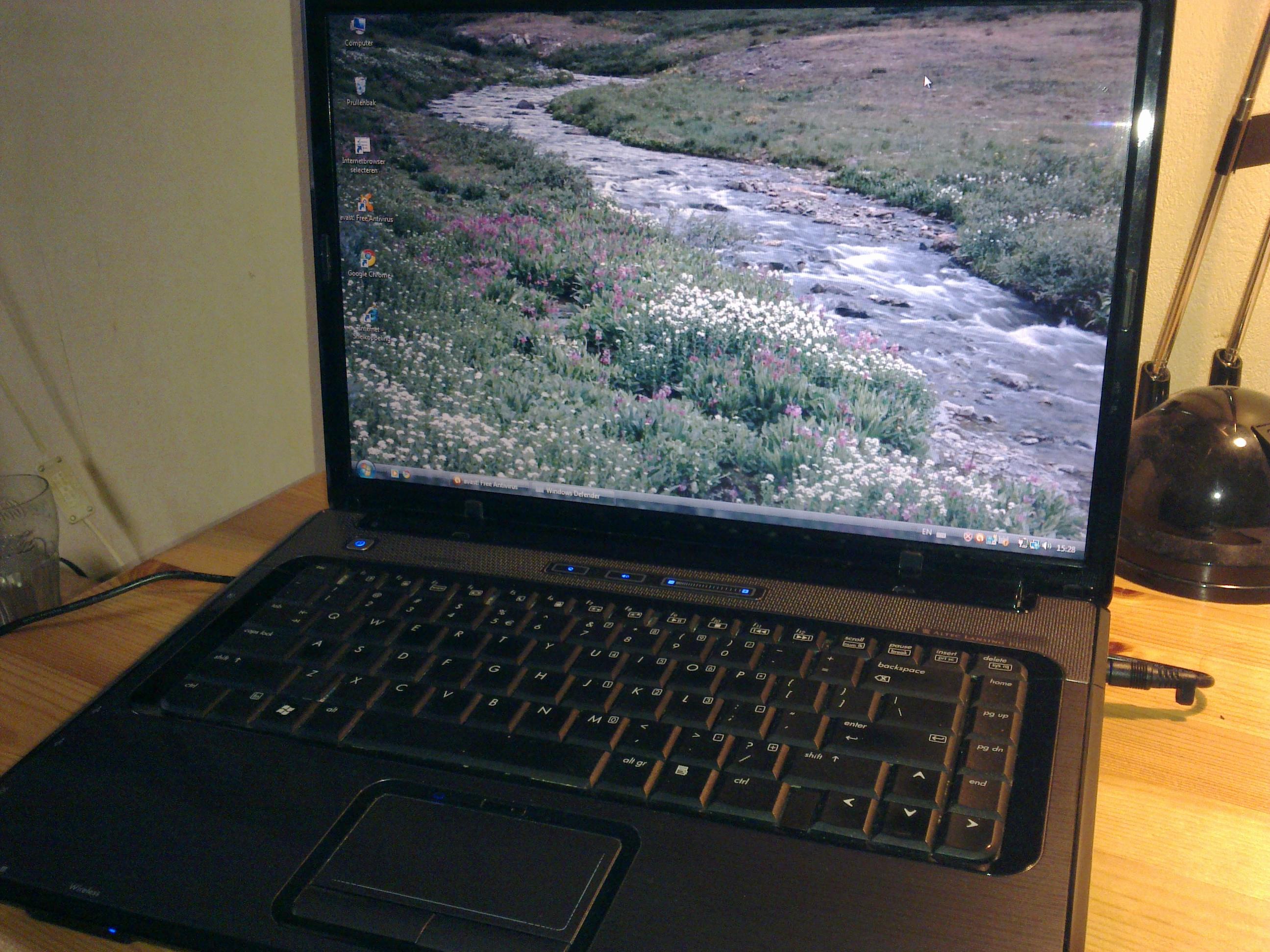 Aangeboden: Laptop Compaq 3 GB, Intel Core T5300-12112010331-jpg