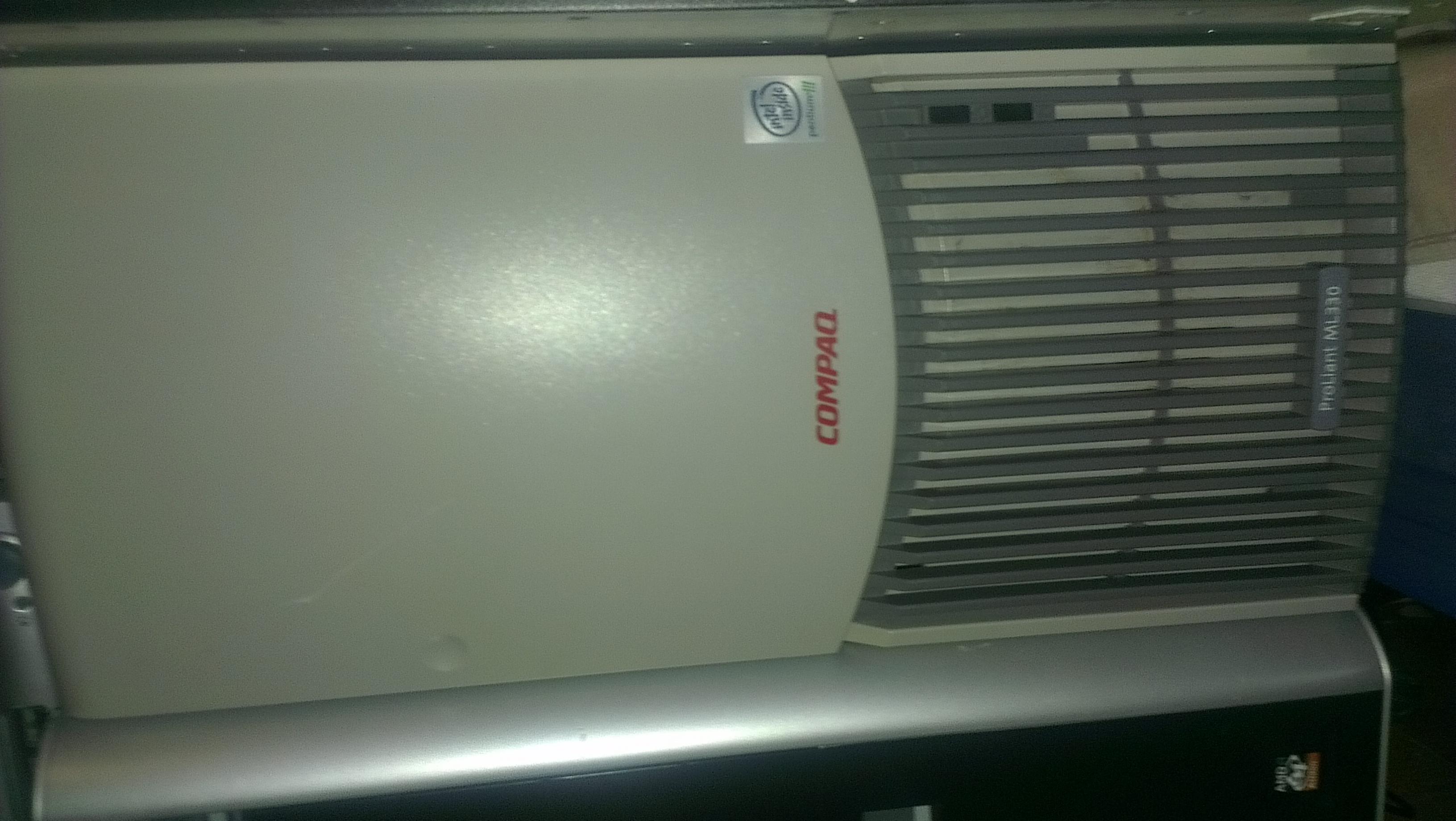 oude server tekoop-2012-06-jpg
