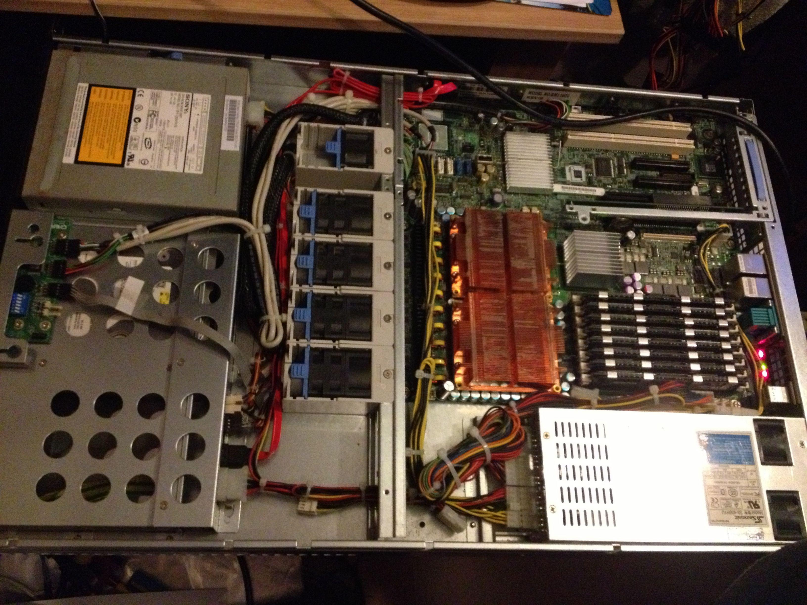Server met 2.66 GHz, 4 GB RAM, Chenbro kast-img_0067-jpg