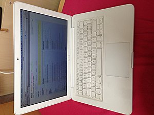 Zeer nette Macbook eind 2009 te koop met goede specs-foto-jpg