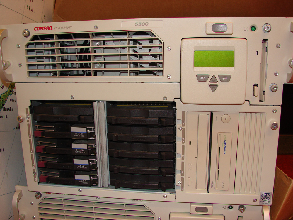 2 x Compaq Proliant 5500-dsc06186-jpg