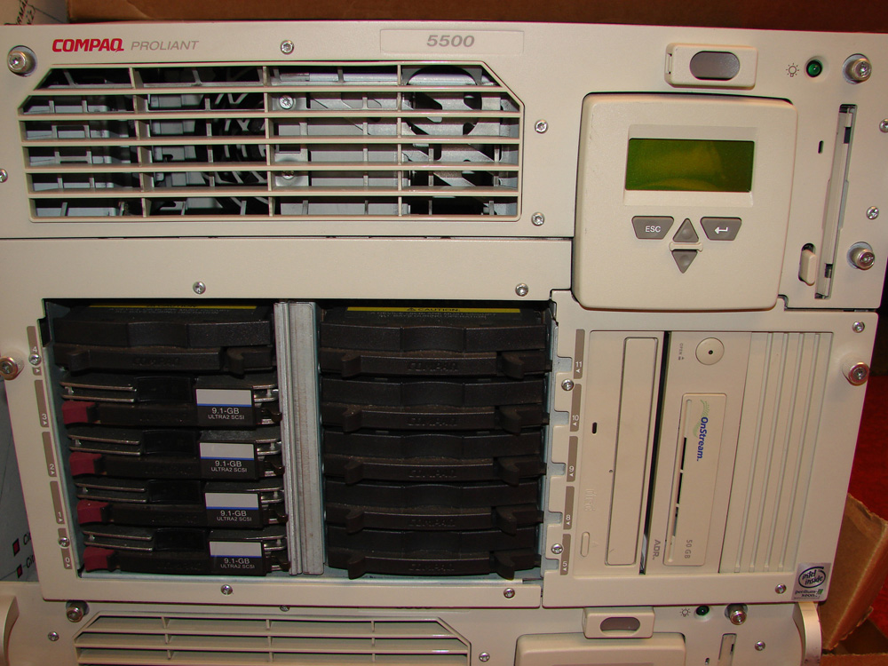 2 x Compaq Proliant 5500-dsc06189-jpg