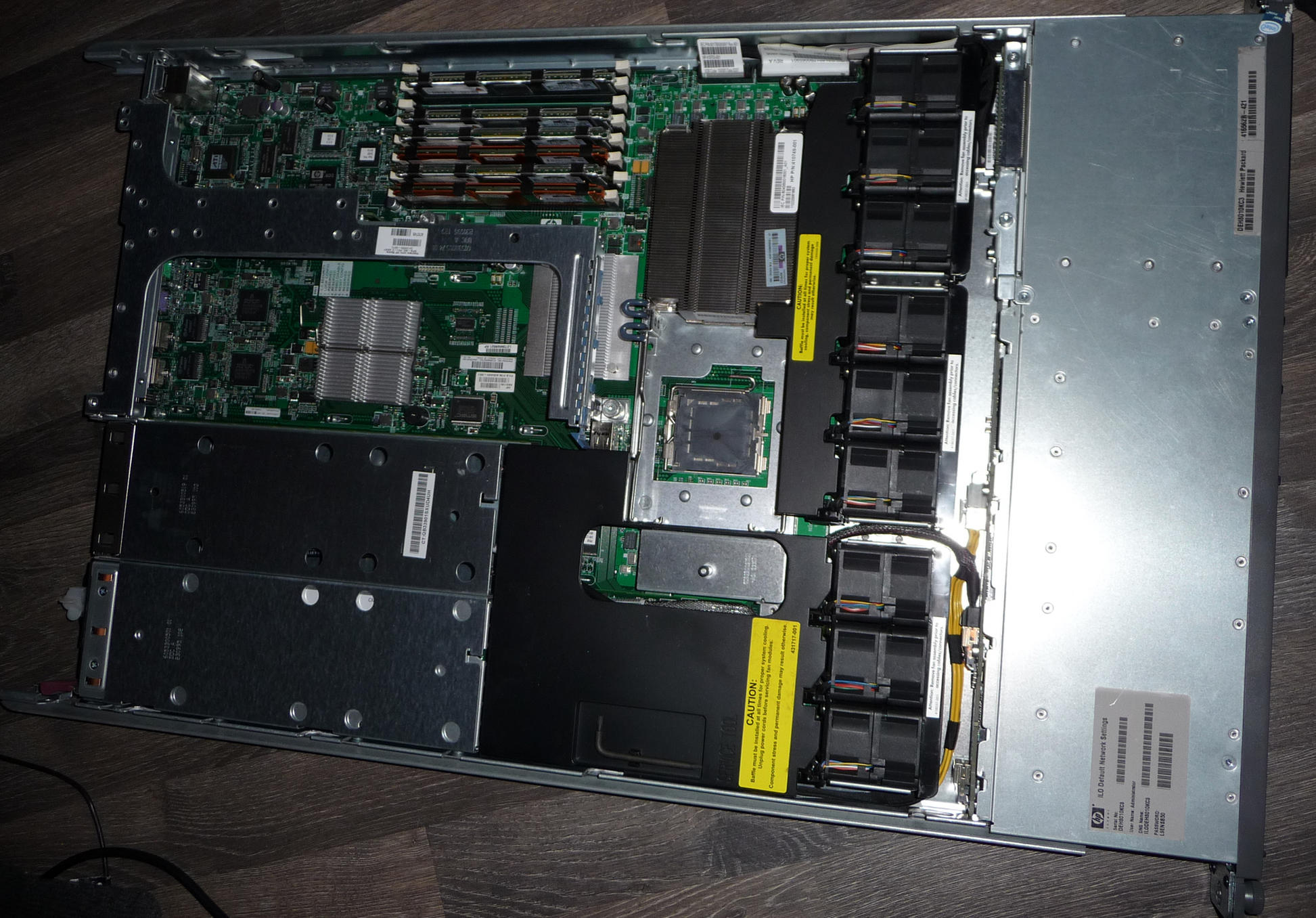 HP ProLiant Server (19&quot;) - Bieden v.a. 1 euro-p1090153-jpg