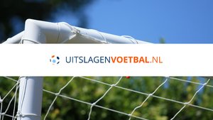 [Uitslagen]Voetbal.nl + Website + App*-app-iphone6plus-liggend-jpg