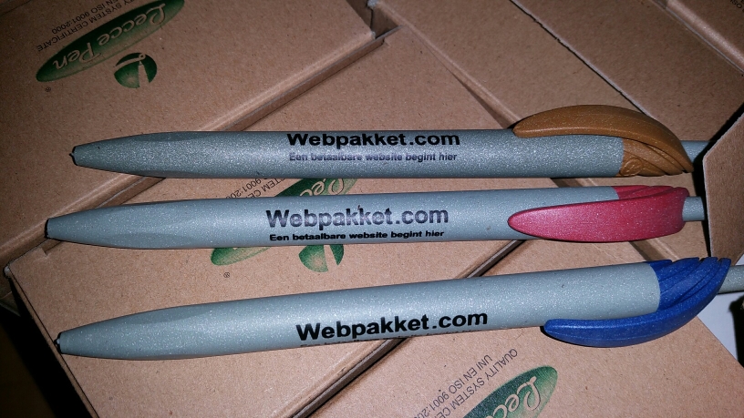 Site voor het maken van websites met 2500 flyers en 1000 bedrukte pennen.-webpakket3-jpg